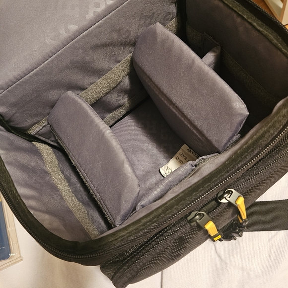 [EUC] Ruggard Commando 36 Shoulder Camera Bag - Picture 3 of 4